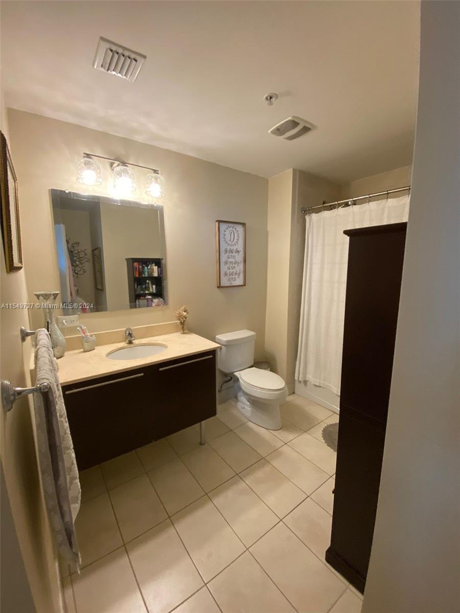 1900 N Bayshore Dr 3617, Miami, Florida 33132, 1 Bedroom Bedrooms, ,1 BathroomBathrooms,Residential,For Sale,1900 N Bayshore Dr 3617,A11549727