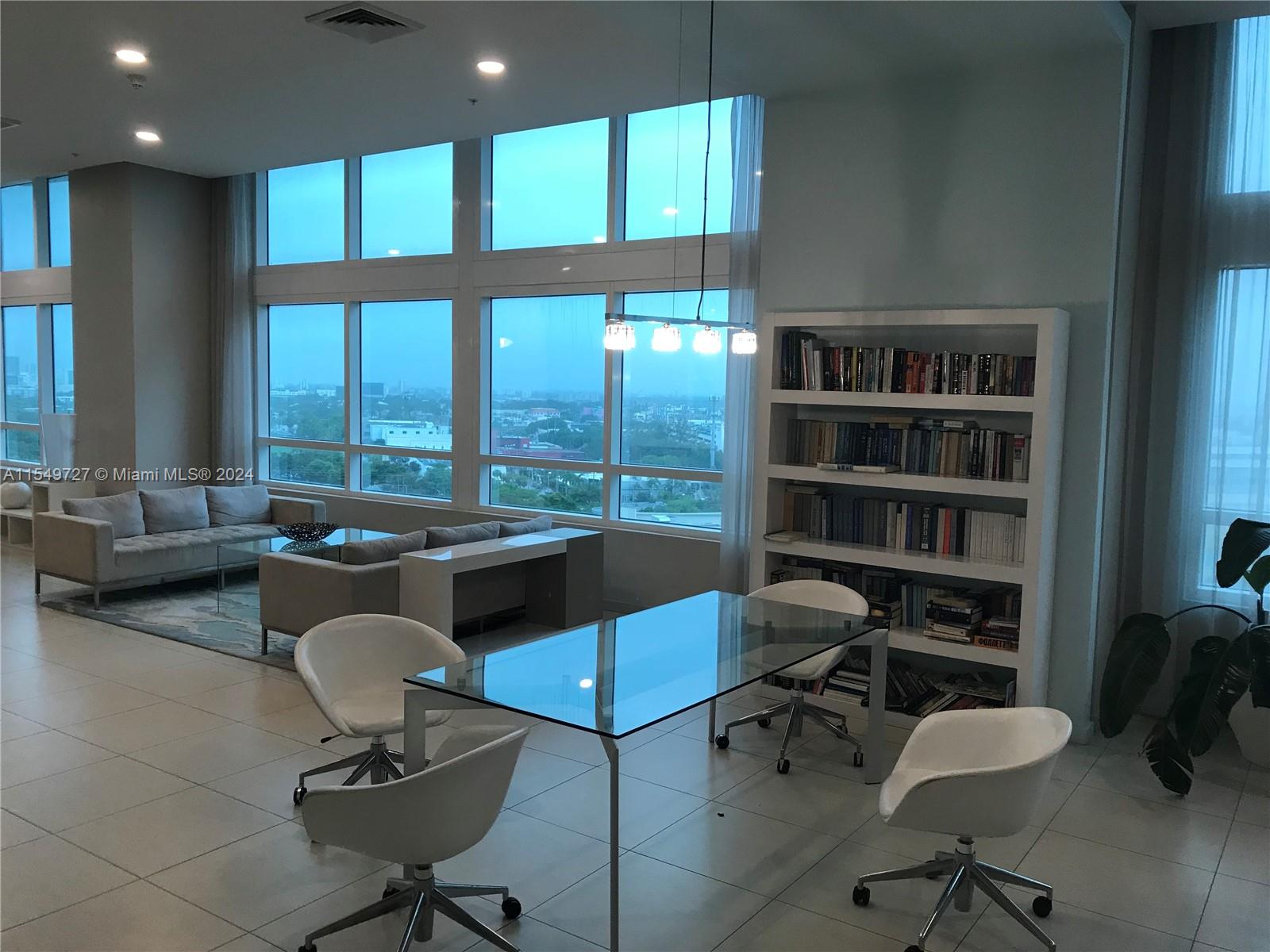 1900 N Bayshore Dr 3617, Miami, Florida 33132, 1 Bedroom Bedrooms, ,1 BathroomBathrooms,Residential,For Sale,1900 N Bayshore Dr 3617,A11549727