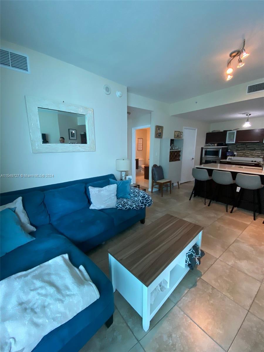 1900 N Bayshore Dr 3617, Miami, Florida 33132, 1 Bedroom Bedrooms, ,1 BathroomBathrooms,Residential,For Sale,1900 N Bayshore Dr 3617,A11549727