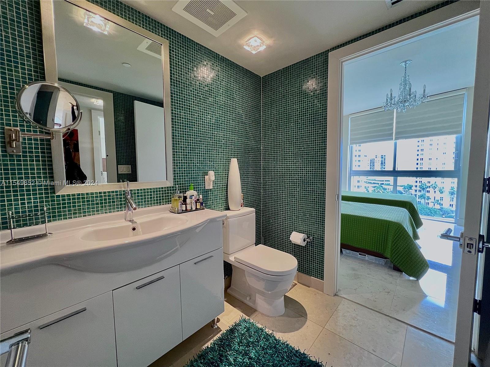 495 Brickell Ave, Miami, FL, 33131 United States, 3 Bedrooms Bedrooms, ,2 BathroomsBathrooms,Residential,For Sale,Brickell Ave,A11549852