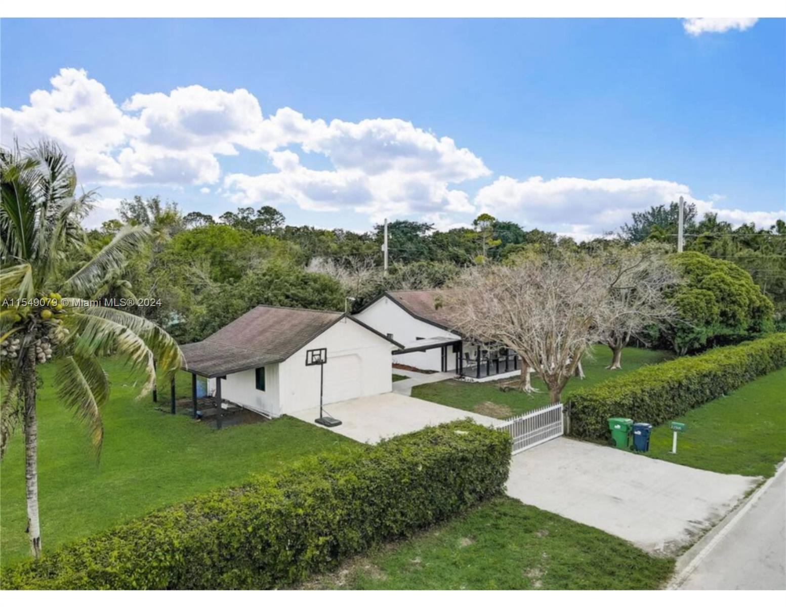 32595 SW 202nd Ave, Homestead, Florida 33030, 3 Bedrooms Bedrooms, ,2 BathroomsBathrooms,Residential,For Sale,32595 SW 202nd Ave,A11549079