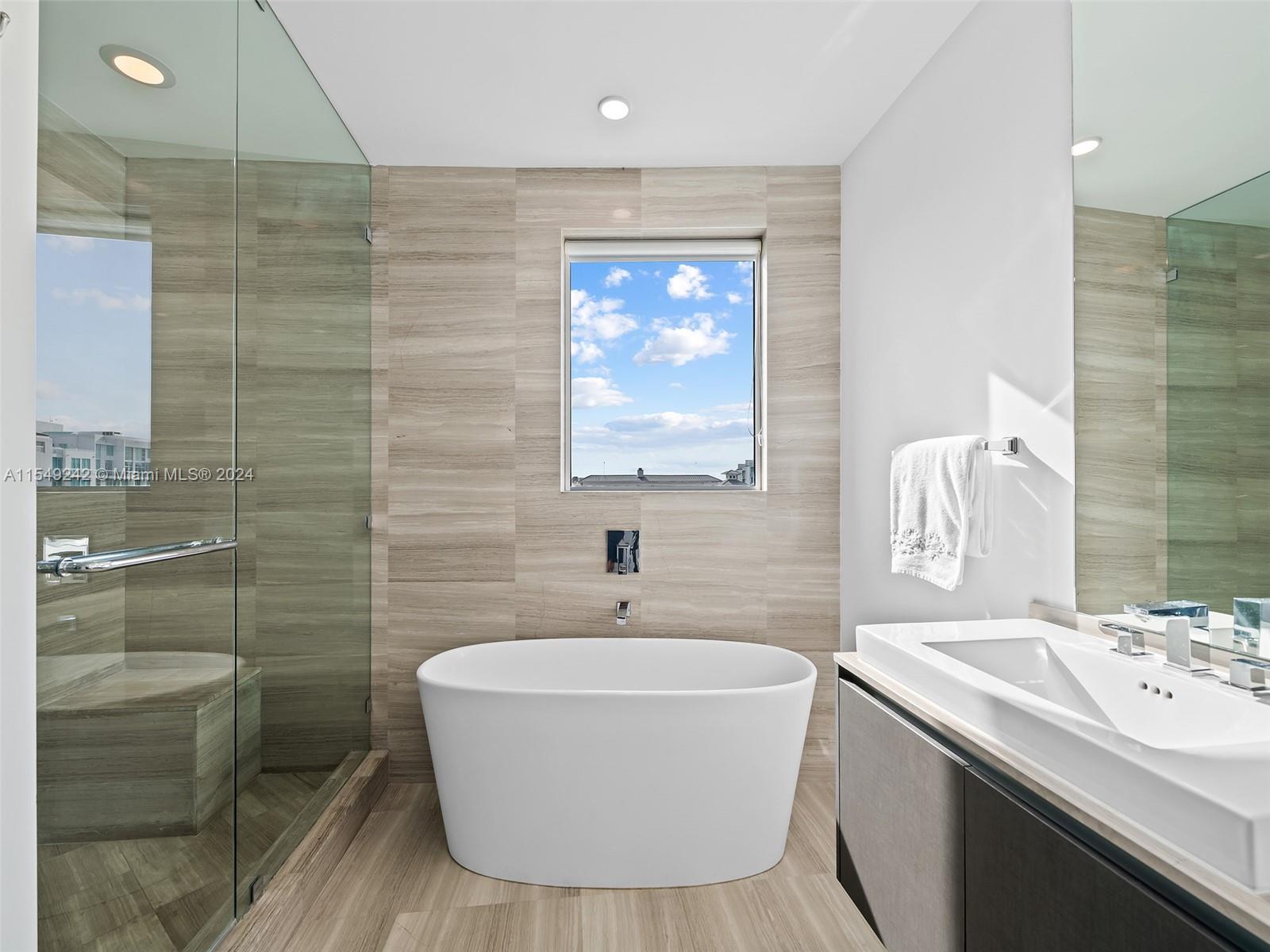 3250 NE 188th St 901, Aventura, Florida 33180, 2 Bedrooms Bedrooms, ,2 BathroomsBathrooms,Residential,For Sale,3250 NE 188th St 901,A11549242