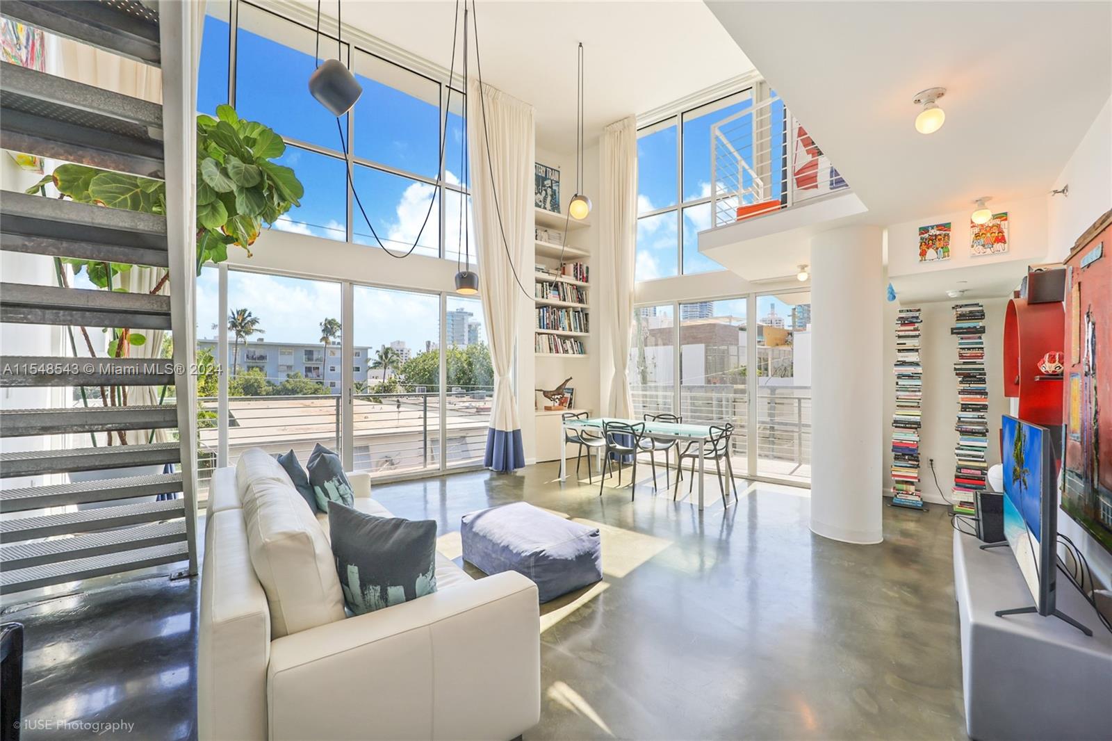 221 Jefferson Ave 16, Miami Beach, Florida 33139, 2 Bedrooms Bedrooms, ,2 BathroomsBathrooms,Residentiallease,For Rent,221 Jefferson Ave 16,A11548543
