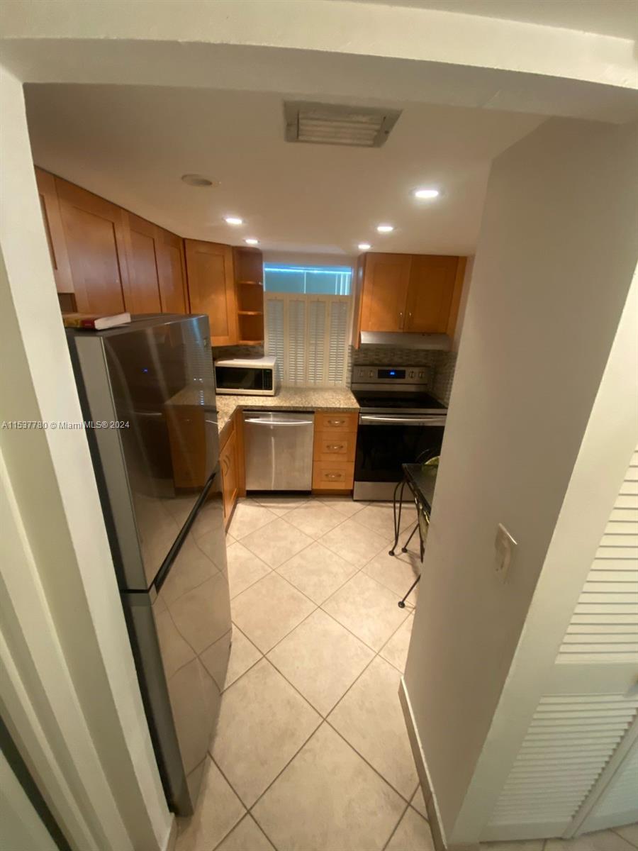 17570 Atlantic Blvd 502, Sunny Isles Beach, Florida 33160, 1 Bedroom Bedrooms, ,1 BathroomBathrooms,Residentiallease,For Rent,17570 Atlantic Blvd 502,A11537780