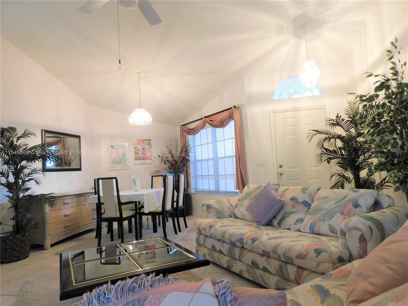 2710 Augusta Dr, Homestead, Florida 33035, 3 Bedrooms Bedrooms, ,2 BathroomsBathrooms,Residential,For Sale,2710 Augusta Dr,A11549869