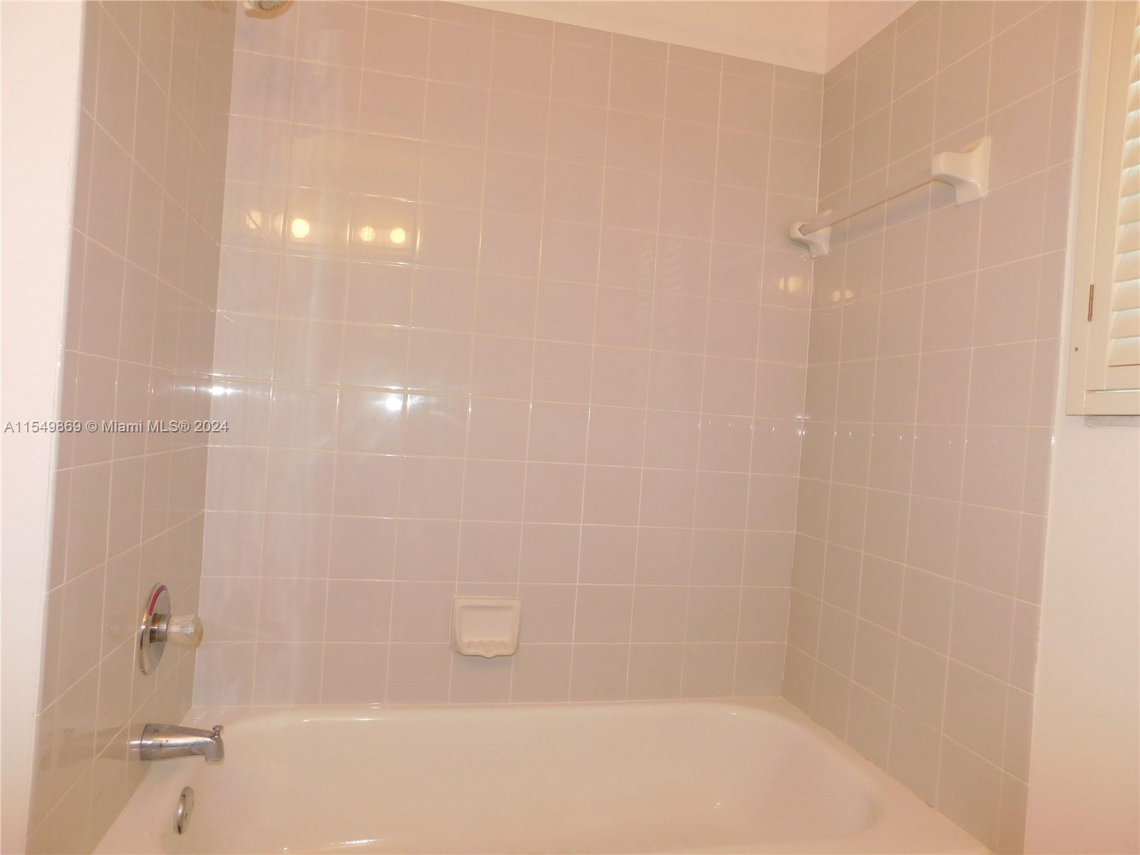 2710 Augusta Dr, Homestead, Florida 33035, 3 Bedrooms Bedrooms, ,2 BathroomsBathrooms,Residential,For Sale,2710 Augusta Dr,A11549869