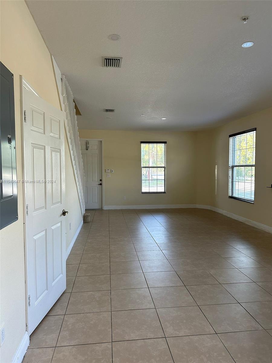14608 SW 14th St, Pembroke Pines, Florida 33027, 3 Bedrooms Bedrooms, ,2 BathroomsBathrooms,Residentiallease,For Rent,14608 SW 14th St,A11549647