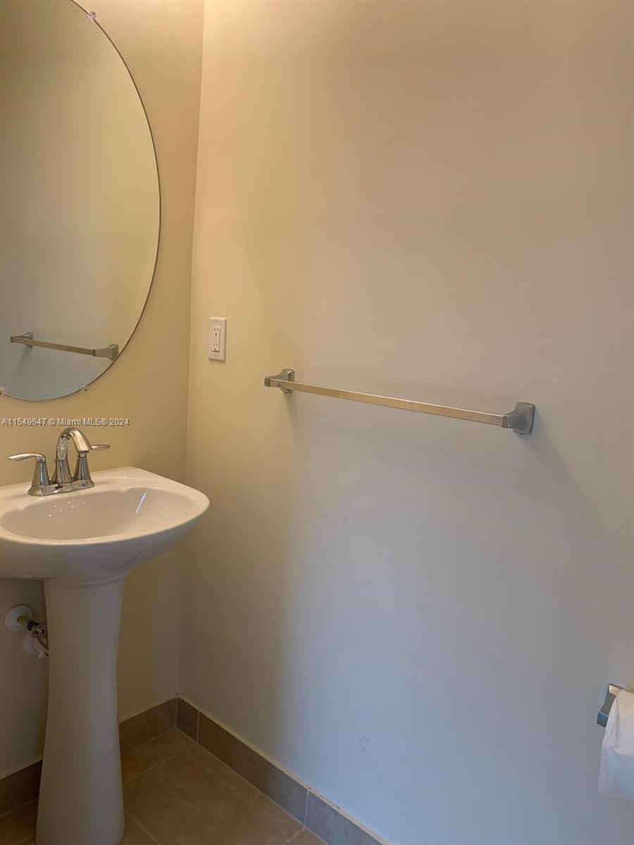 14608 SW 14th St, Pembroke Pines, Florida 33027, 3 Bedrooms Bedrooms, ,2 BathroomsBathrooms,Residentiallease,For Rent,14608 SW 14th St,A11549647