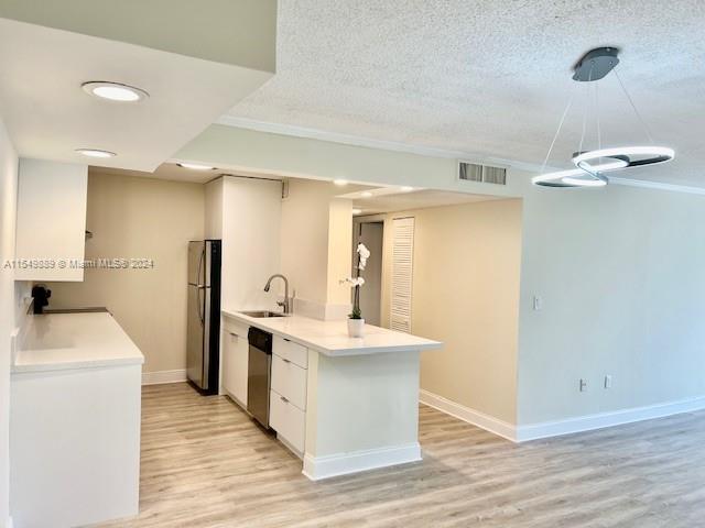 1605 Bay Rd 307, Miami Beach, Florida 33139, 2 Bedrooms Bedrooms, ,2 BathroomsBathrooms,Residential,For Sale,1605 Bay Rd 307,A11549889