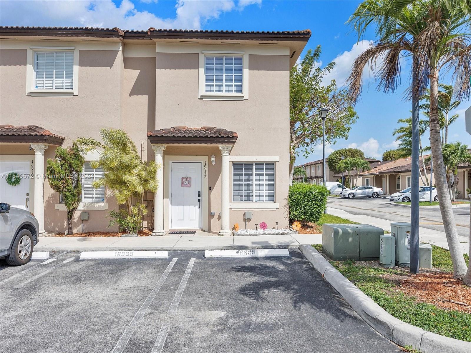 16955 SW 137th Psge  For Sale A11549572, FL