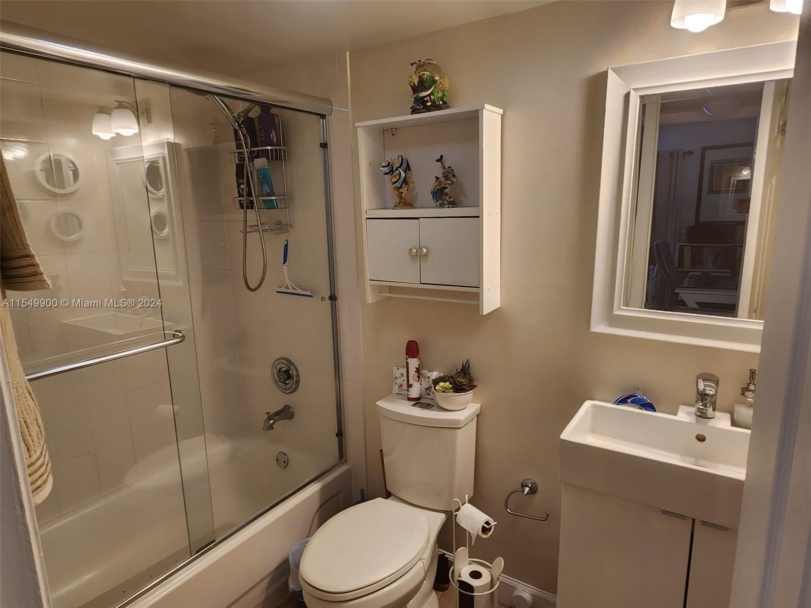 9281 Sunrise Lakes Blvd 203, Sunrise, Florida 33322, 2 Bedrooms Bedrooms, ,2 BathroomsBathrooms,Residential,For Sale,9281 Sunrise Lakes Blvd 203,A11549900