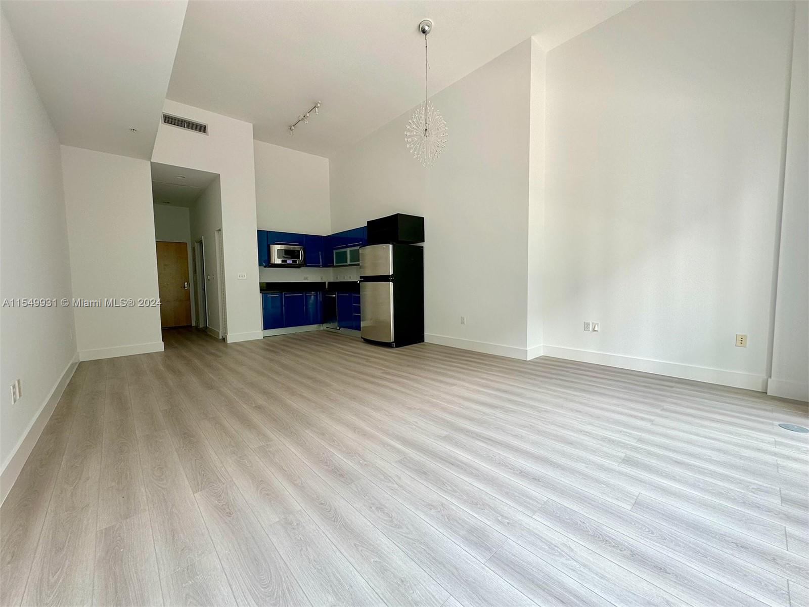 253 NE 2nd St 215, Miami, Florida 33132, ,1 BathroomBathrooms,Residentiallease,For Rent,253 NE 2nd St 215,A11549931