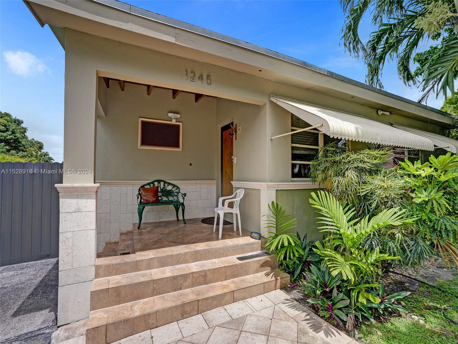 1245 90th Ave, Miami, FL, 33174 United States, 2 Bedrooms Bedrooms, ,1 BathroomBathrooms,Residential,For Sale,90th Ave,A11528916