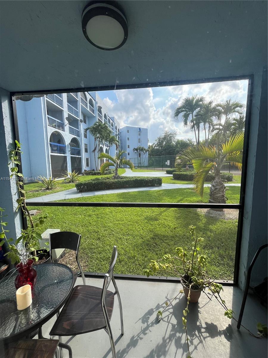 9440 Fontainebleau Blvd, Miami, FL, 33172 United States, 1 Bedroom Bedrooms, ,1 BathroomBathrooms,Residential,For Sale,Fontainebleau Blvd,A11543033