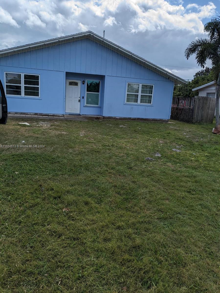 3286 Garden St, Stuart, FL, 34997 United States, 3 Bedrooms Bedrooms, ,2 BathroomsBathrooms,Residential,For Sale,Garden St,A11550013