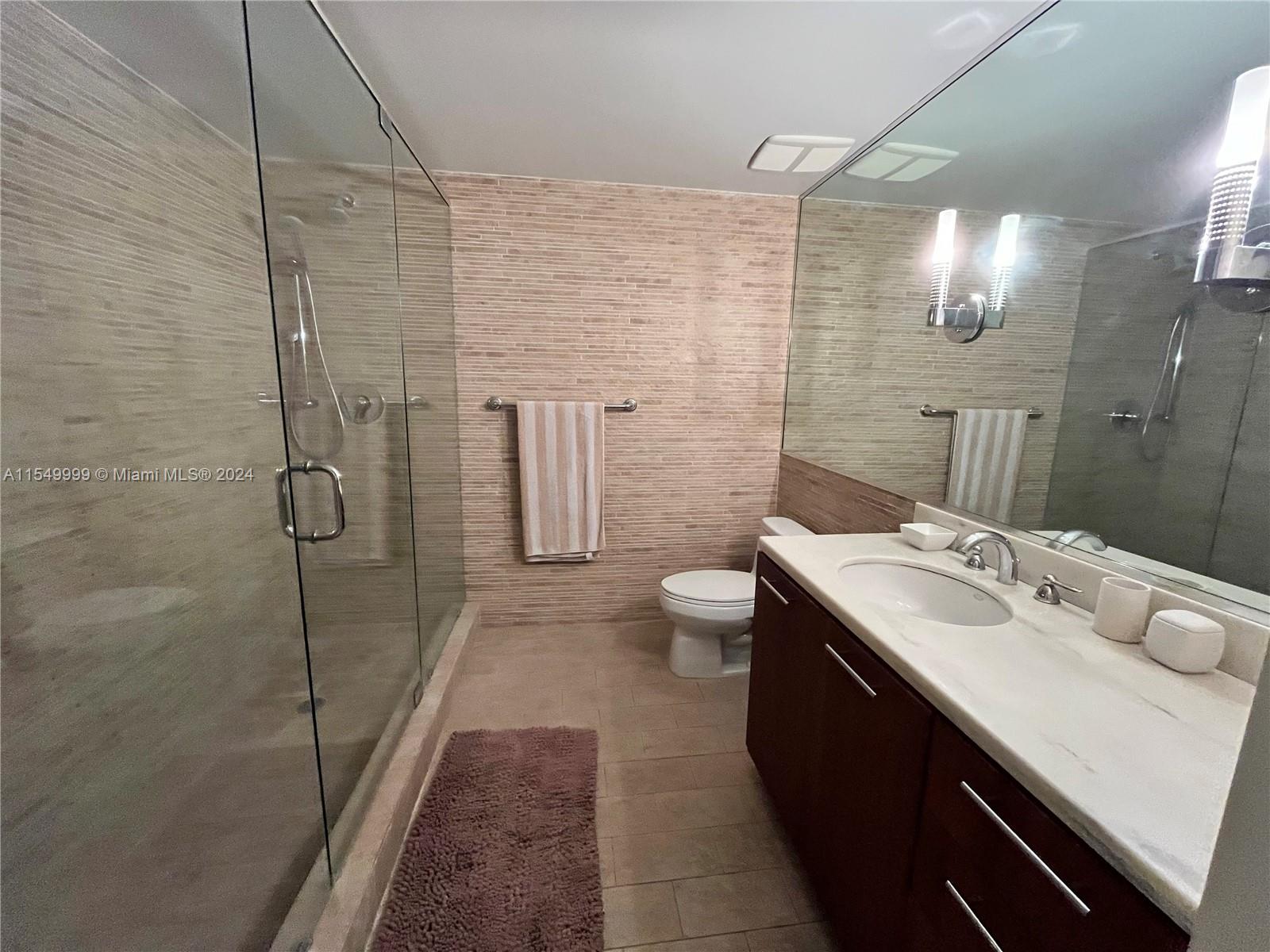 50 BISCAYNE BL 714, Miami, Florida 33132, 1 Bedroom Bedrooms, ,2 BathroomsBathrooms,Residentiallease,For Rent,50 BISCAYNE BL 714,A11549999