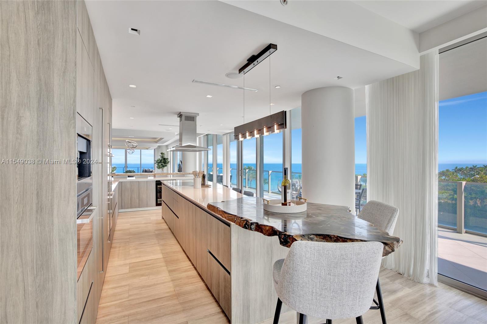 360 Ocean Dr, Key Biscayne, FL, 33149 United States, 4 Bedrooms Bedrooms, ,6 BathroomsBathrooms,Residential,For Sale,Ocean Dr,A11549038