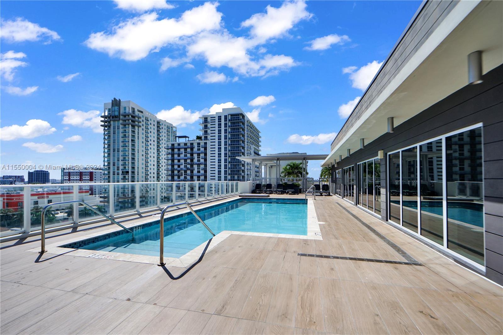 321 NE 26th St 806, Miami, Florida 33137, 2 Bedrooms Bedrooms, ,2 BathroomsBathrooms,Residentiallease,For Rent,321 NE 26th St 806,A11550004