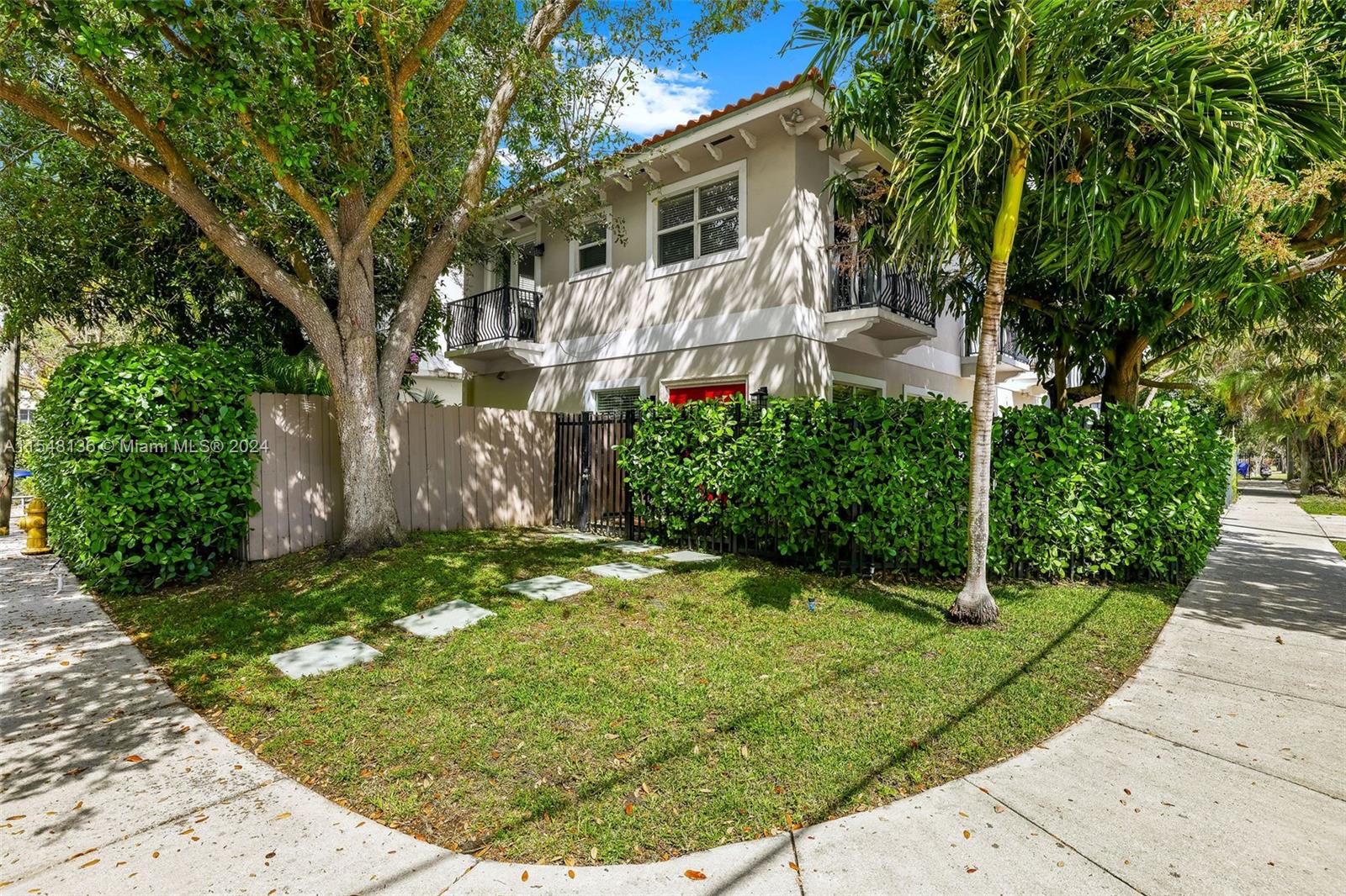 3235 Elizabeth St, Miami, FL, 33133 United States, 3 Bedrooms Bedrooms, ,2 BathroomsBathrooms,Residential,For Sale,Elizabeth St,A11548136