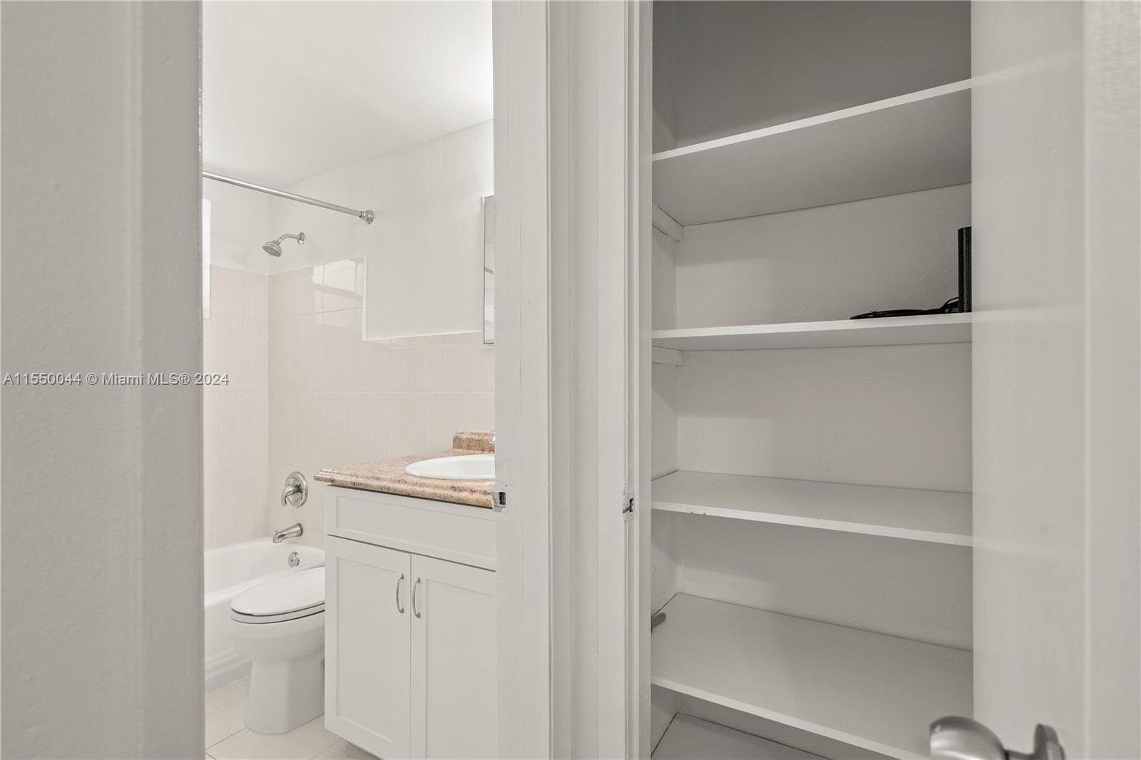 65 Washington Ave 6, Miami Beach, Florida 33139, ,1 BathroomBathrooms,Residential,For Sale,65 Washington Ave 6,A11550044