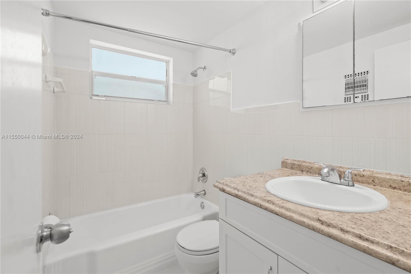 65 Washington Ave, Miami Beach, FL, 33139 United States, ,1 BathroomBathrooms,Residential,For Sale,Washington Ave,A11550044