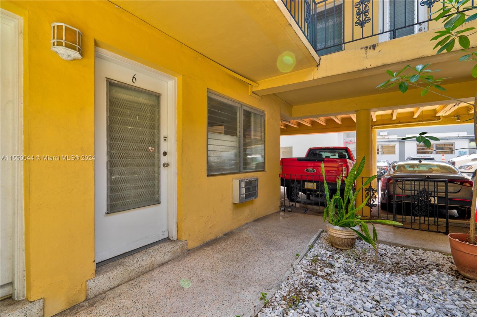 65 Washington Ave 6, Miami Beach, Florida 33139, ,1 BathroomBathrooms,Residential,For Sale,65 Washington Ave 6,A11550044