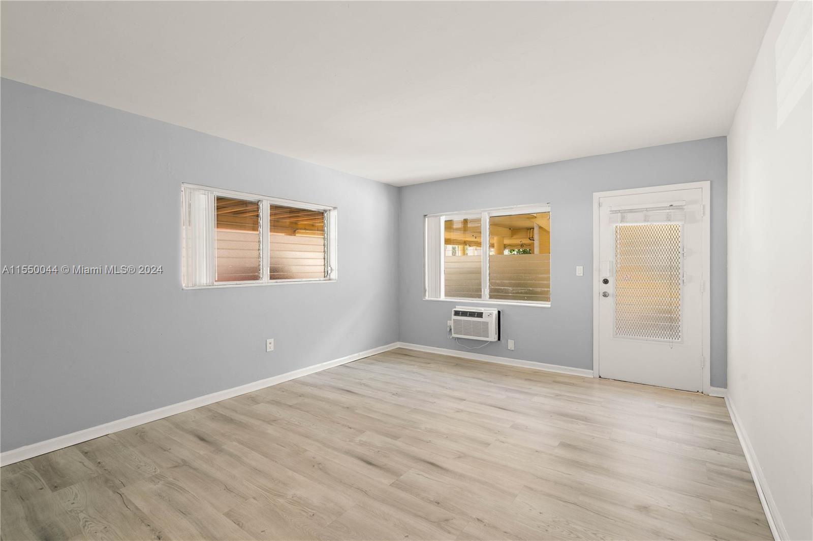 65 Washington Ave 6, Miami Beach, Florida 33139, ,1 BathroomBathrooms,Residential,For Sale,65 Washington Ave 6,A11550044