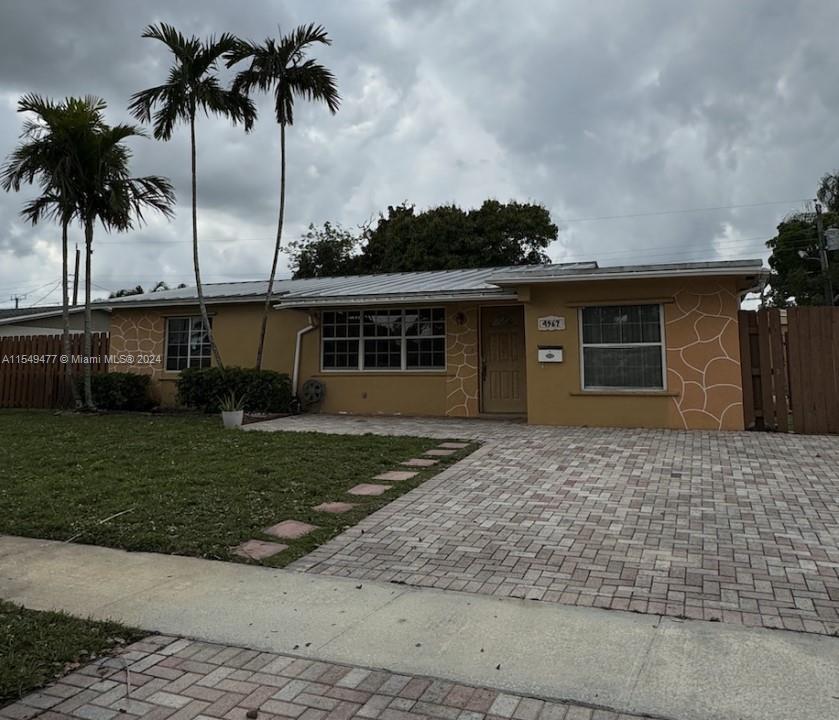 4967 91st Ter, Cooper City, FL, 33328 United States, 3 Bedrooms Bedrooms, ,1 BathroomBathrooms,Residential,For Sale,91st Ter,A11549477