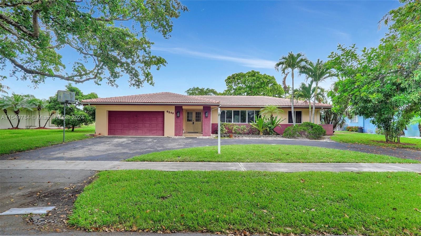 6549 20th Ct, Plantation, FL, 33317 United States, 4 Bedrooms Bedrooms, ,2 BathroomsBathrooms,Residential,For Sale,20th Ct,A11549784