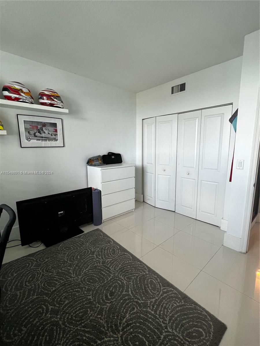 1250 S Miami Ave 2303, Miami, Florida 33130, 2 Bedrooms Bedrooms, ,2 BathroomsBathrooms,Residentiallease,For Rent,1250 S Miami Ave 2303,A11549891