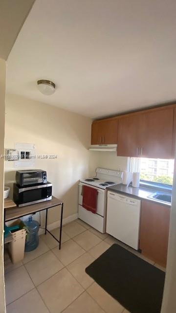 16909 Bay Rd, Sunny Isles Beach, FL, 33160 United States, 1 Bedroom Bedrooms, ,1 BathroomBathrooms,Residential,For Sale,Bay Rd,A11550070