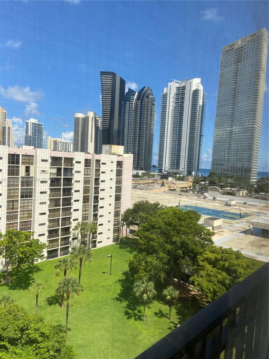 16909 Bay Rd, Sunny Isles Beach, FL, 33160 United States, 1 Bedroom Bedrooms, ,1 BathroomBathrooms,Residential,For Sale,Bay Rd,A11550070