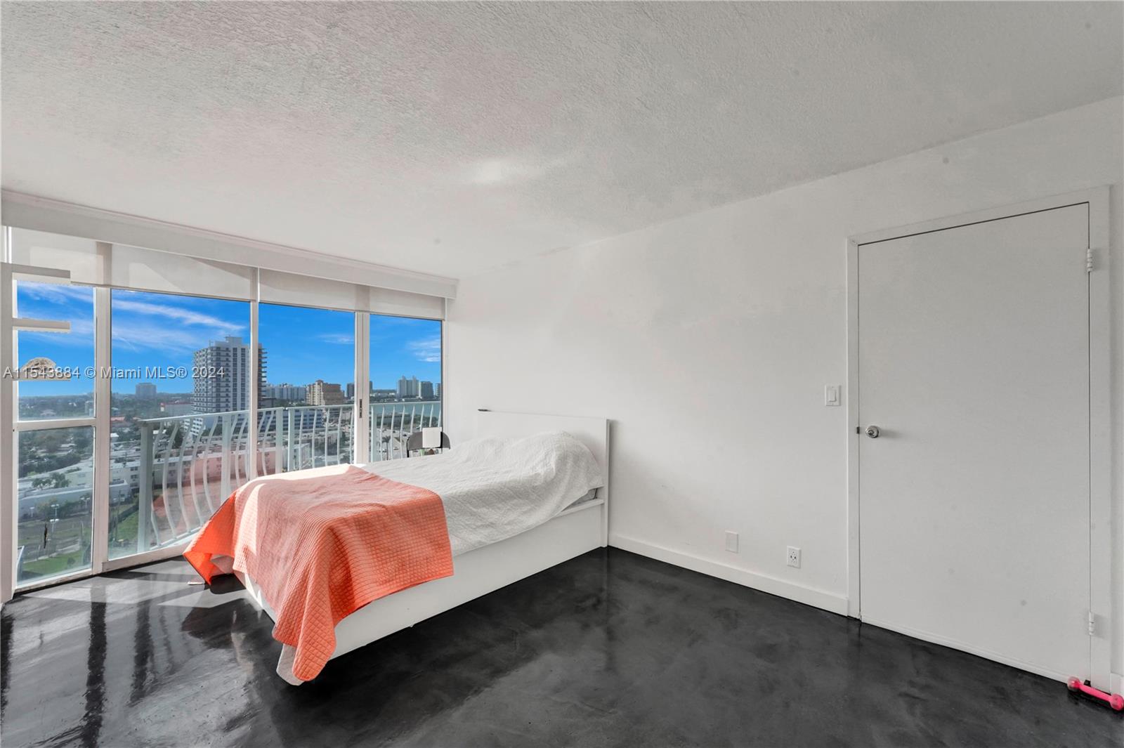 7601 E Treasure Dr 1402, North Bay Village, Florida 33141, 2 Bedrooms Bedrooms, ,2 BathroomsBathrooms,Residential,For Sale,7601 E Treasure Dr 1402,A11543884