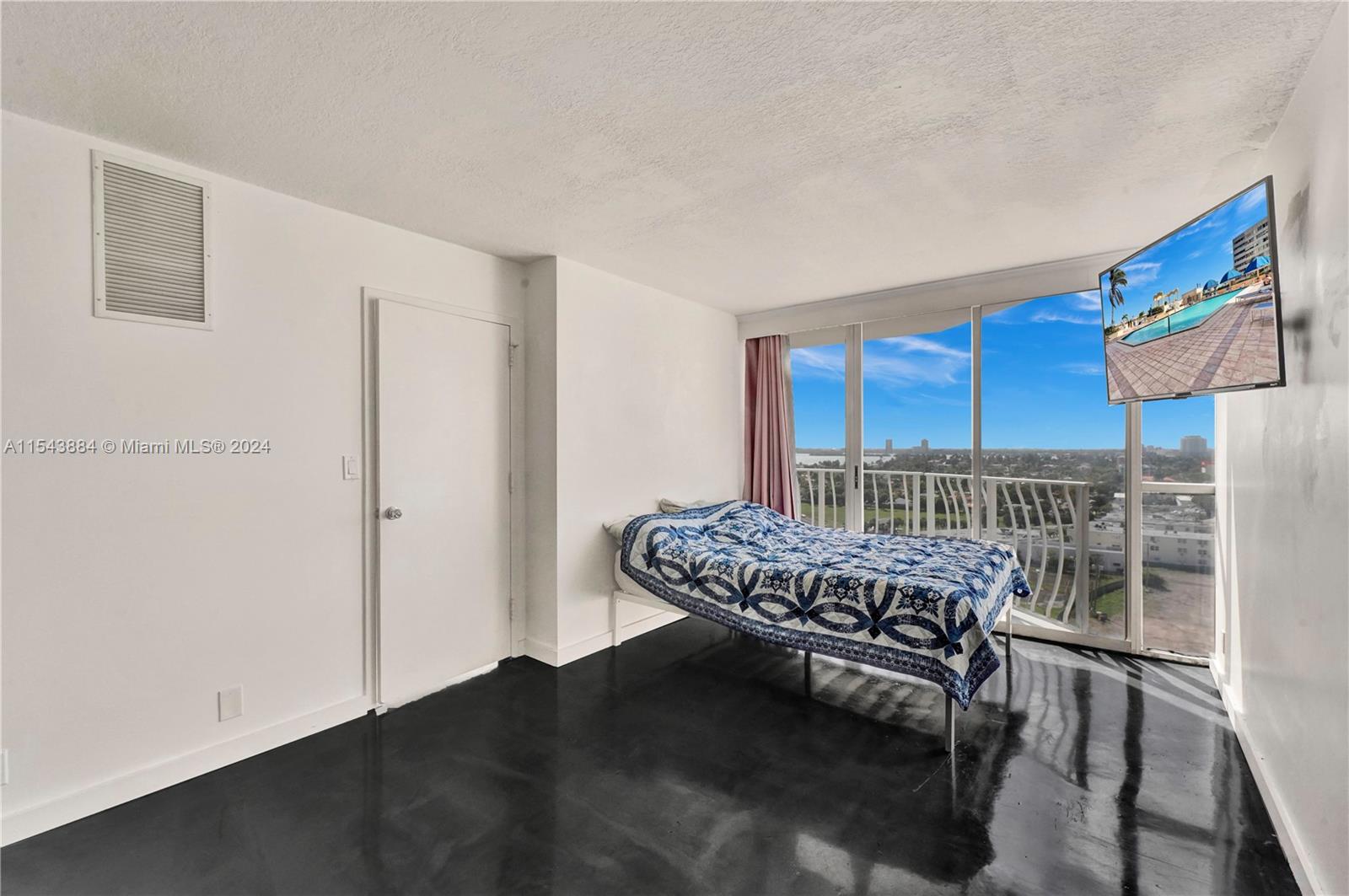 7601 E Treasure Dr 1402, North Bay Village, Florida 33141, 2 Bedrooms Bedrooms, ,2 BathroomsBathrooms,Residential,For Sale,7601 E Treasure Dr 1402,A11543884