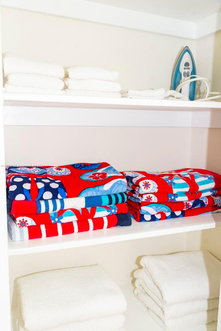 cafe / convenient store on first floor