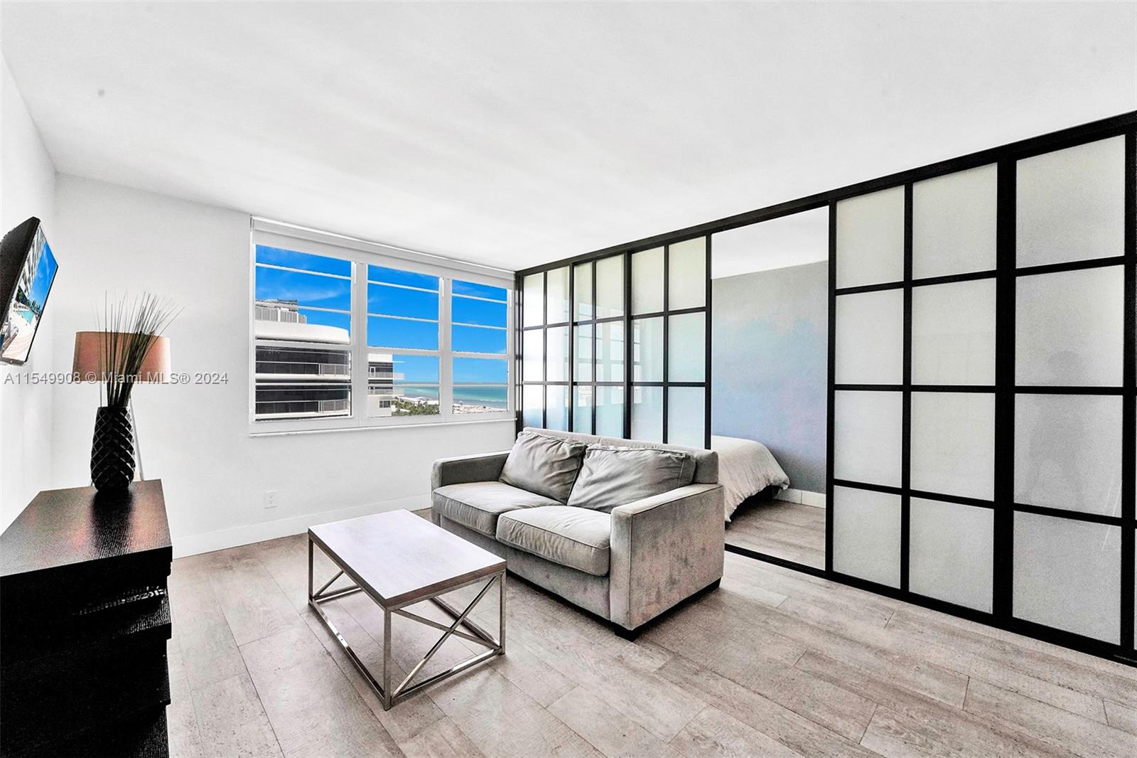 100 Lincoln Rd 1225, Miami Beach, Florida 33139, 1 Bedroom Bedrooms, ,1 BathroomBathrooms,Residentiallease,For Rent,100 Lincoln Rd 1225,A11549908