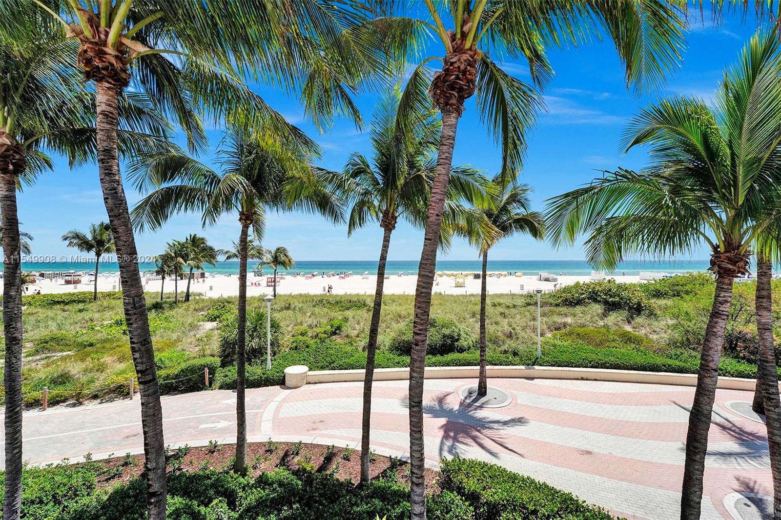 100 Lincoln Rd 1225, Miami Beach, Florida 33139, 1 Bedroom Bedrooms, ,1 BathroomBathrooms,Residentiallease,For Rent,100 Lincoln Rd 1225,A11549908