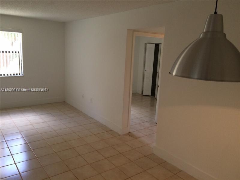 Miami, Florida 33172, 2 Bedrooms Bedrooms, ,1 BathroomBathrooms,Residential,For Sale,A11550094