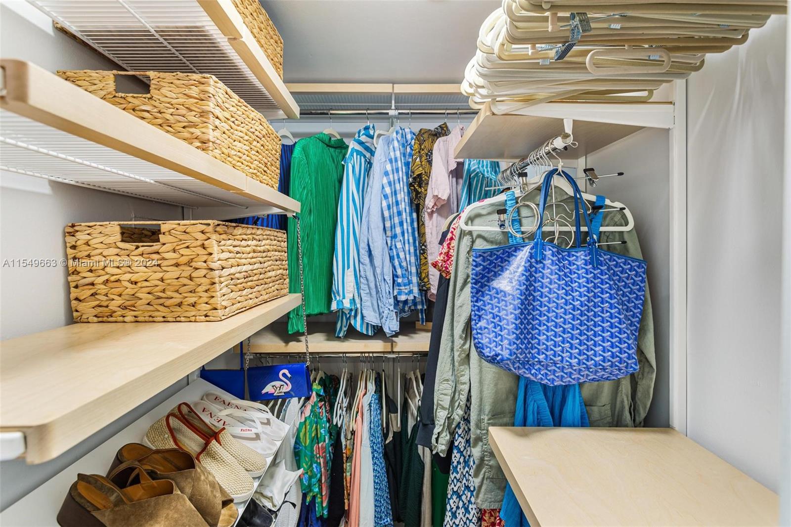 3411 Indian Creek Dr 1002, Miami Beach, Florida 33140, 2 Bedrooms Bedrooms, ,2 BathroomsBathrooms,Residential,For Sale,3411 Indian Creek Dr 1002,A11549663