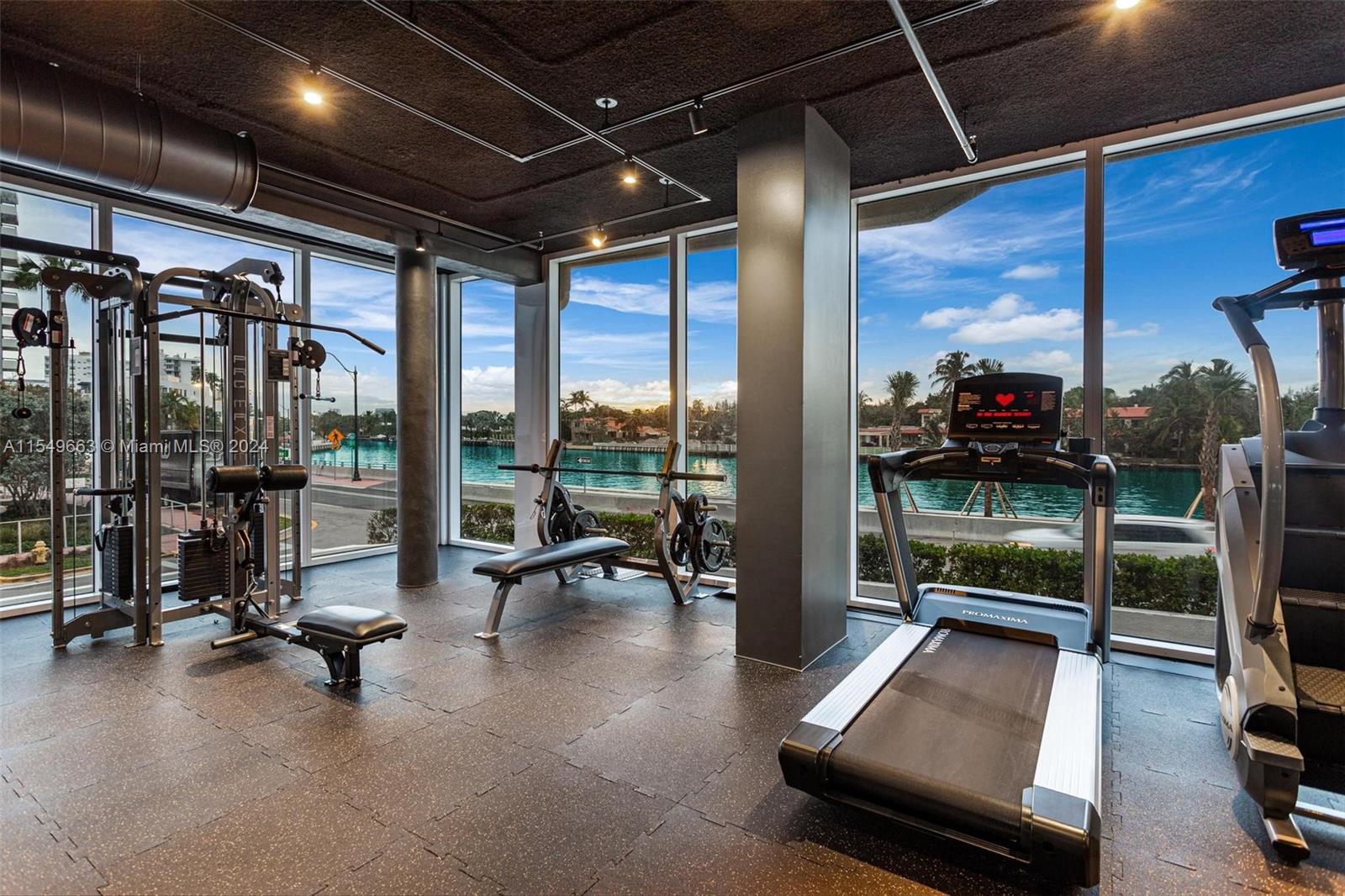 3411 Indian Creek Dr 1002, Miami Beach, Florida 33140, 2 Bedrooms Bedrooms, ,2 BathroomsBathrooms,Residential,For Sale,3411 Indian Creek Dr 1002,A11549663