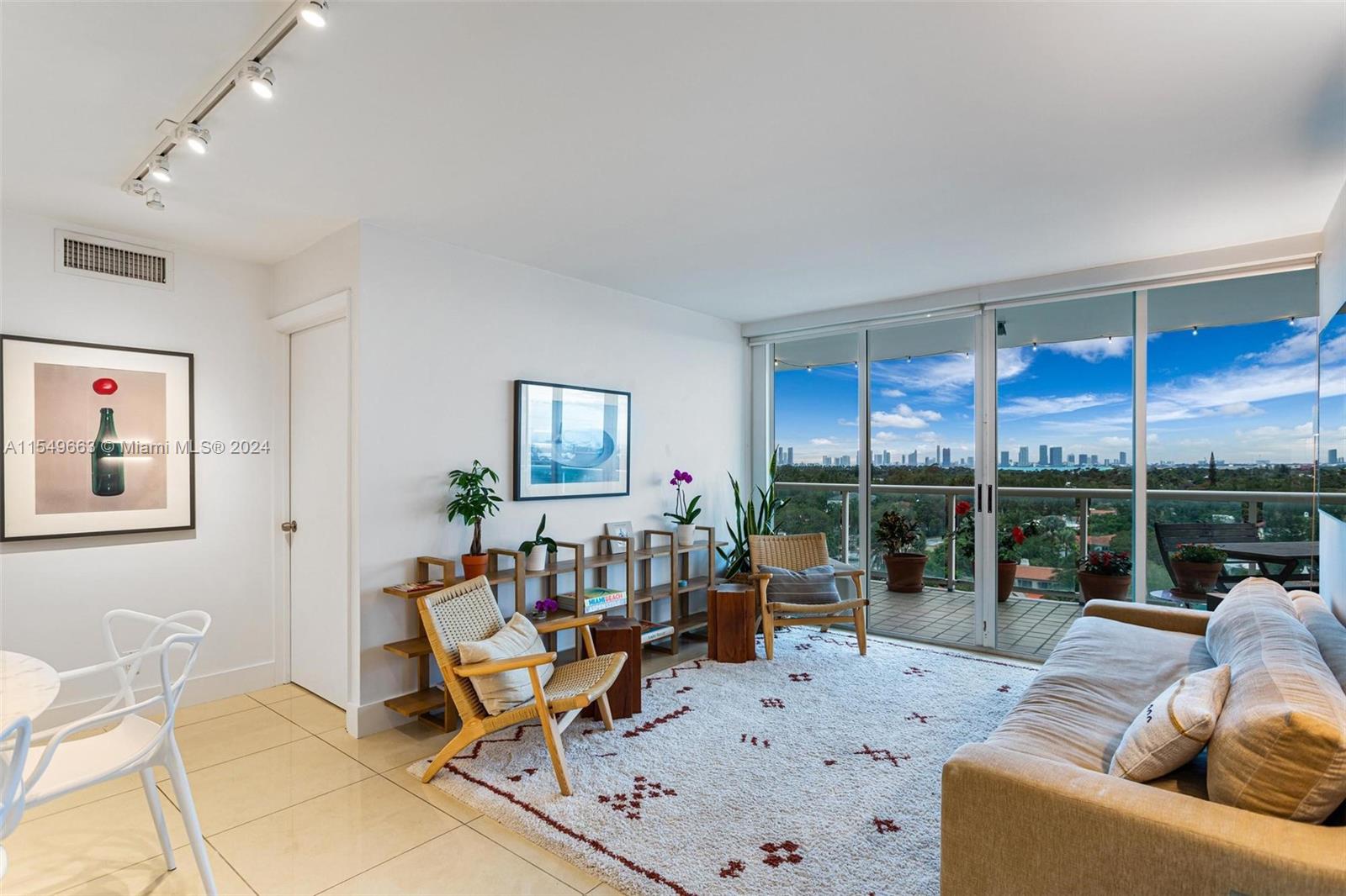 3411 Indian Creek Dr 1002, Miami Beach, Florida 33140, 2 Bedrooms Bedrooms, ,2 BathroomsBathrooms,Residential,For Sale,3411 Indian Creek Dr 1002,A11549663