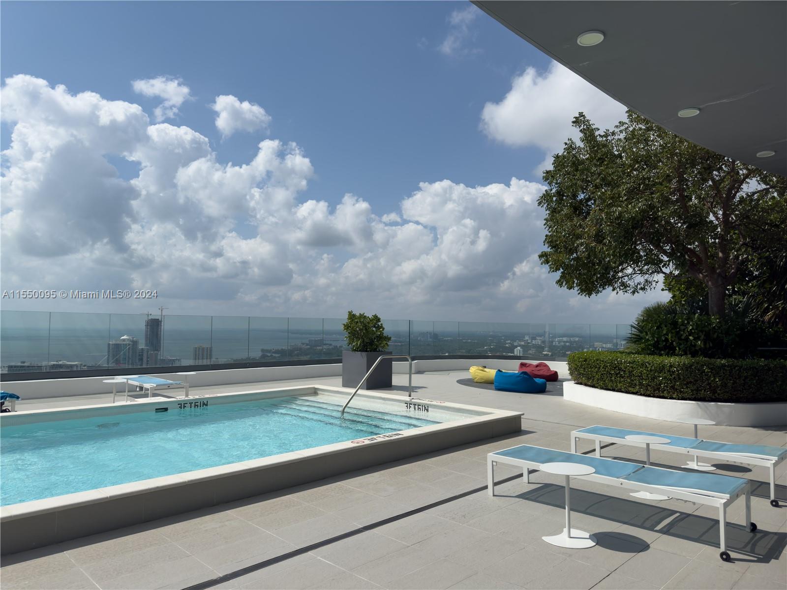 55 SW 9th St 1802, Miami, Florida 33130, 1 Bedroom Bedrooms, ,1 BathroomBathrooms,Residentiallease,For Rent,55 SW 9th St 1802,A11550095