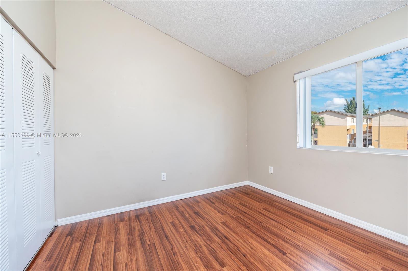 6235 Kendale Lakes Cir, Miami, FL, 33183 United States, 3 Bedrooms Bedrooms, ,2 BathroomsBathrooms,Residential,For Sale,Kendale Lakes Cir,A11550100