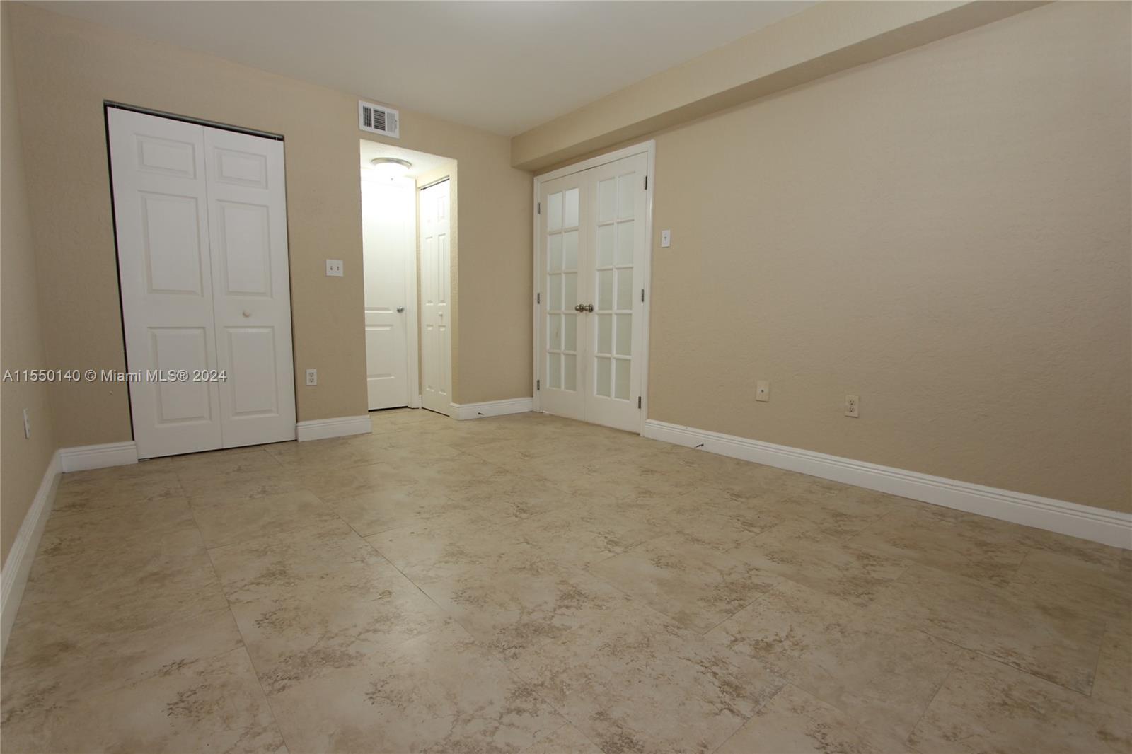 2851 N Oakland Forest Dr 103, Oakland Park, Florida 33309, 1 Bedroom Bedrooms, ,1 BathroomBathrooms,Residentiallease,For Rent,2851 N Oakland Forest Dr 103,A11550140