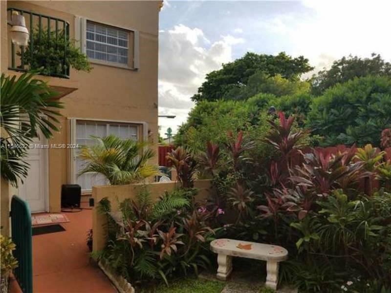 1990 121st Ct, Miami, FL, 33175 United States, 2 Bedrooms Bedrooms, ,2 BathroomsBathrooms,Residential,For Sale,121st Ct,A11546522
