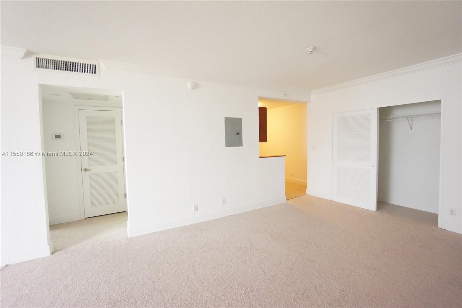 401 69th St 1510, Miami Beach, Florida 33141, 1 Bedroom Bedrooms, ,1 BathroomBathrooms,Residentiallease,For Rent,401 69th St 1510,A11550166