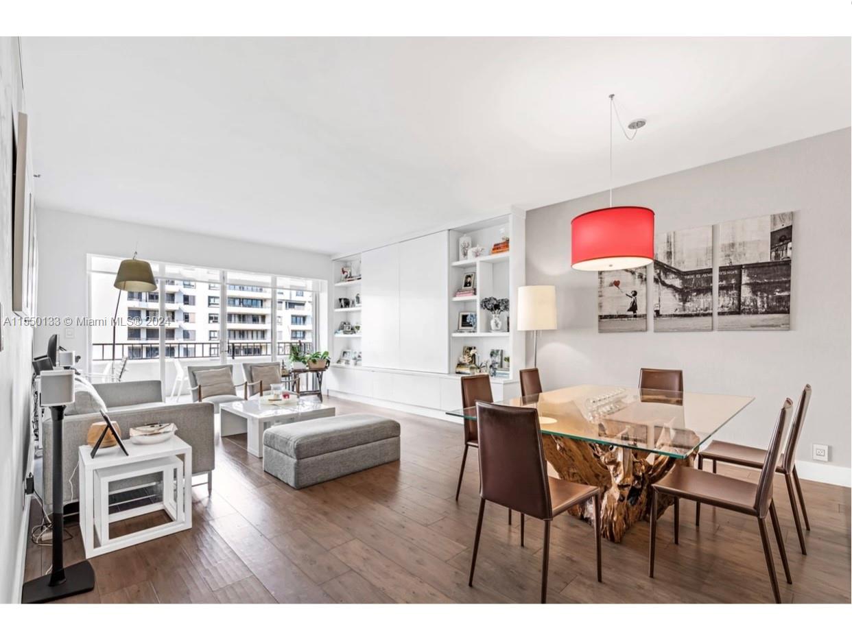 Annual rent, furnished or unfurnished. Spectacular 2/2. Completely Remodeled. White modern kitchen with Subzero fridge and Miele appliances. Real wood throughout.  Building (Tidemark) offers the great amenities Key Colony has to offer. Available June 10, 2024.