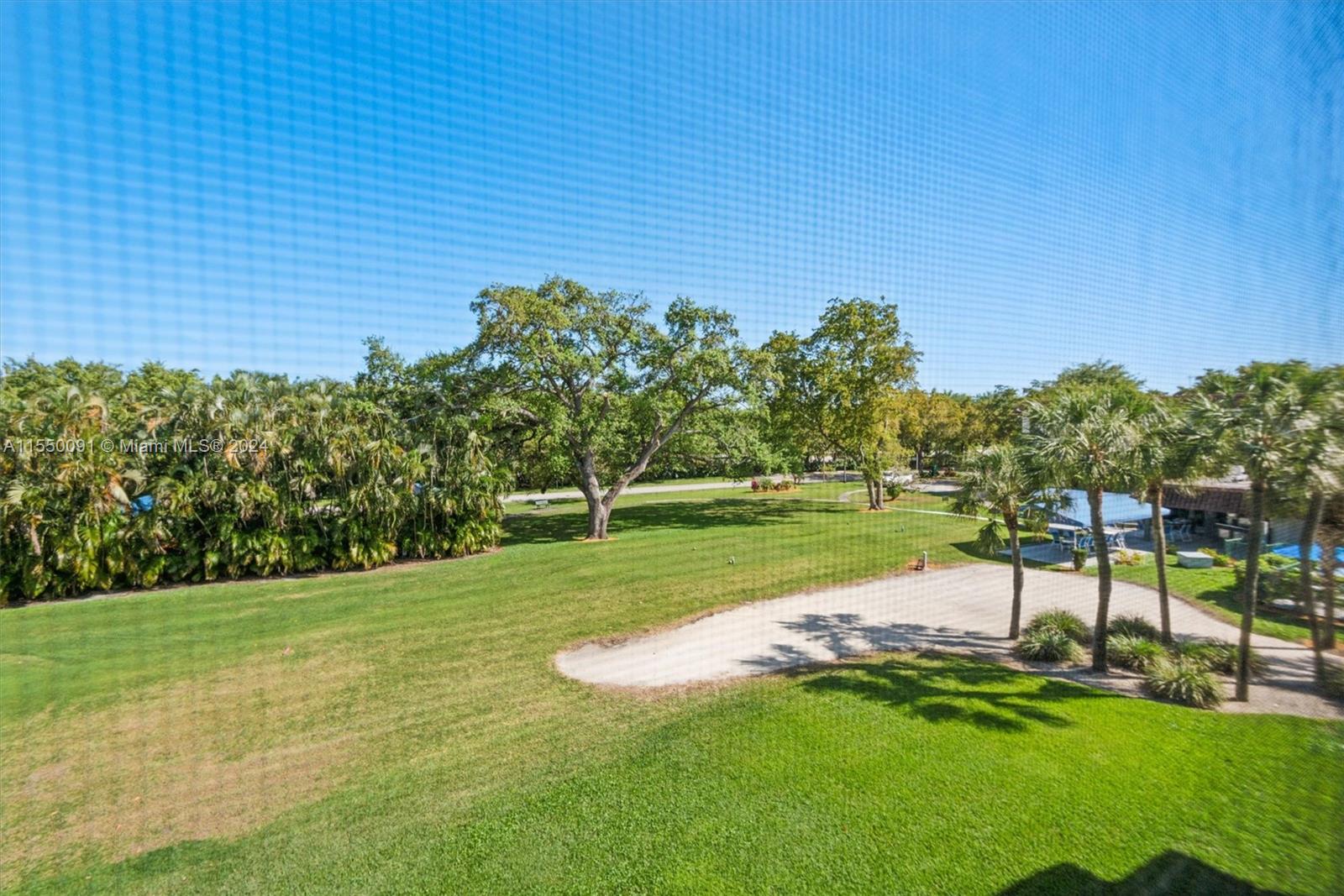271 Hollybrook Dr, Pembroke Pines, FL, 33025 United States, 2 Bedrooms Bedrooms, ,2 BathroomsBathrooms,Residential,For Sale,Hollybrook Dr,A11550091