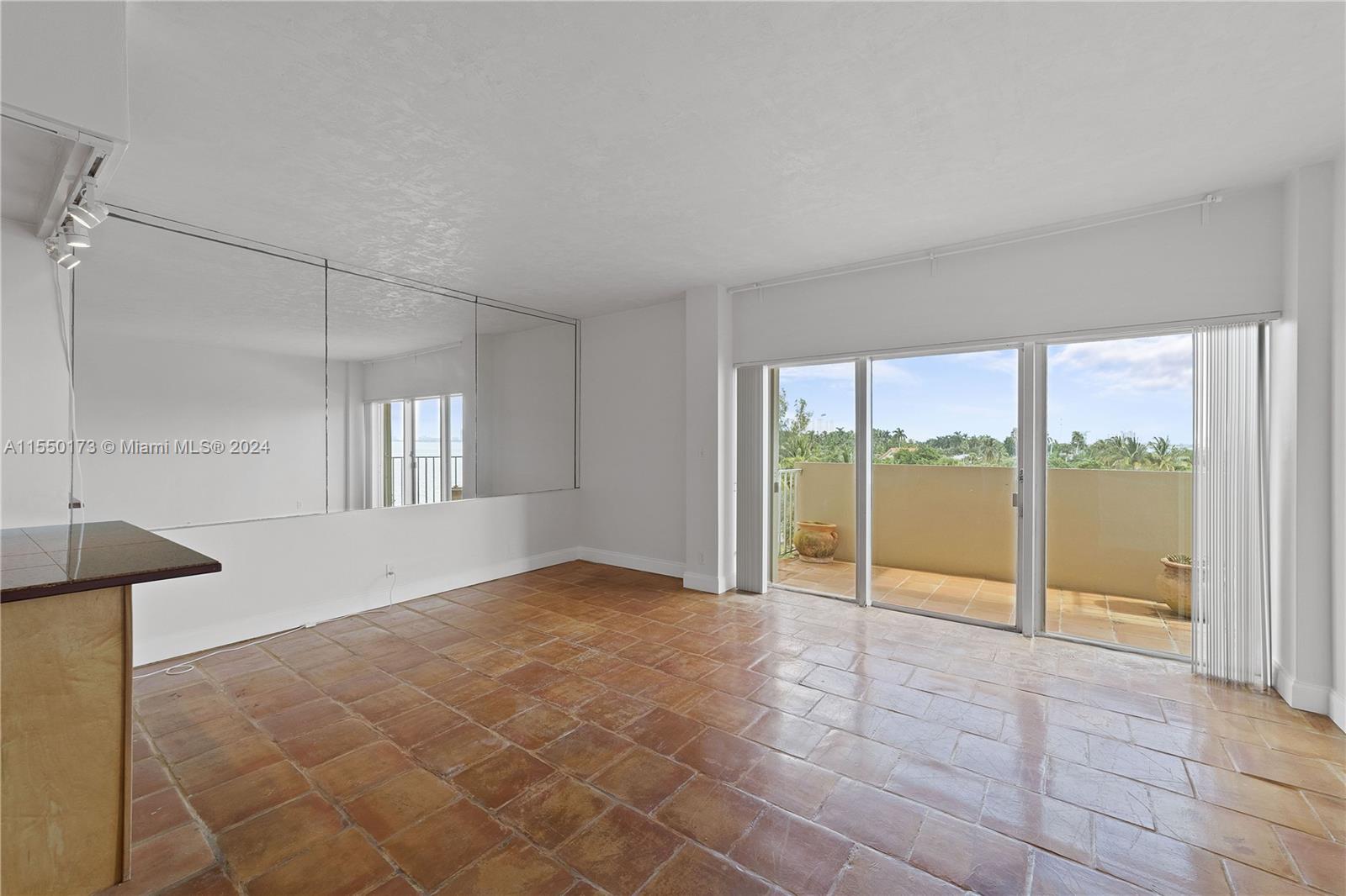 880 NE 69th St 4Q, Miami, Florida 33138, 1 Bedroom Bedrooms, ,1 BathroomBathrooms,Residential,For Sale,880 NE 69th St 4Q,A11550173