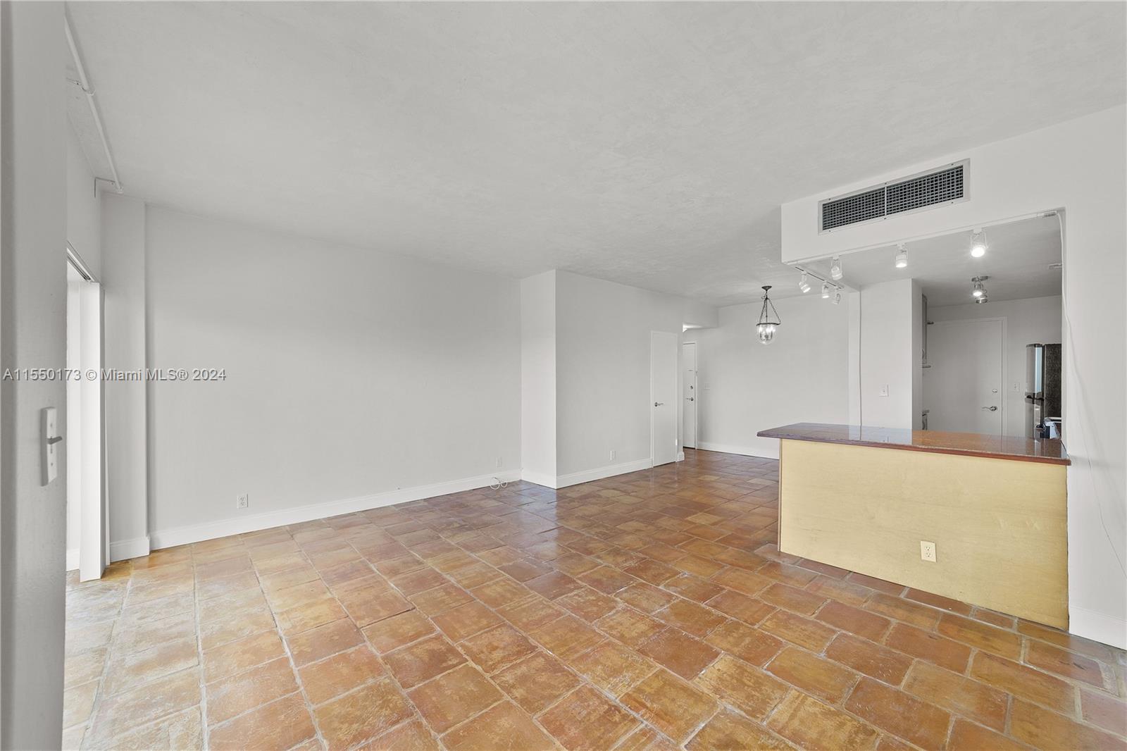 880 NE 69th St 4Q, Miami, Florida 33138, 1 Bedroom Bedrooms, ,1 BathroomBathrooms,Residential,For Sale,880 NE 69th St 4Q,A11550173